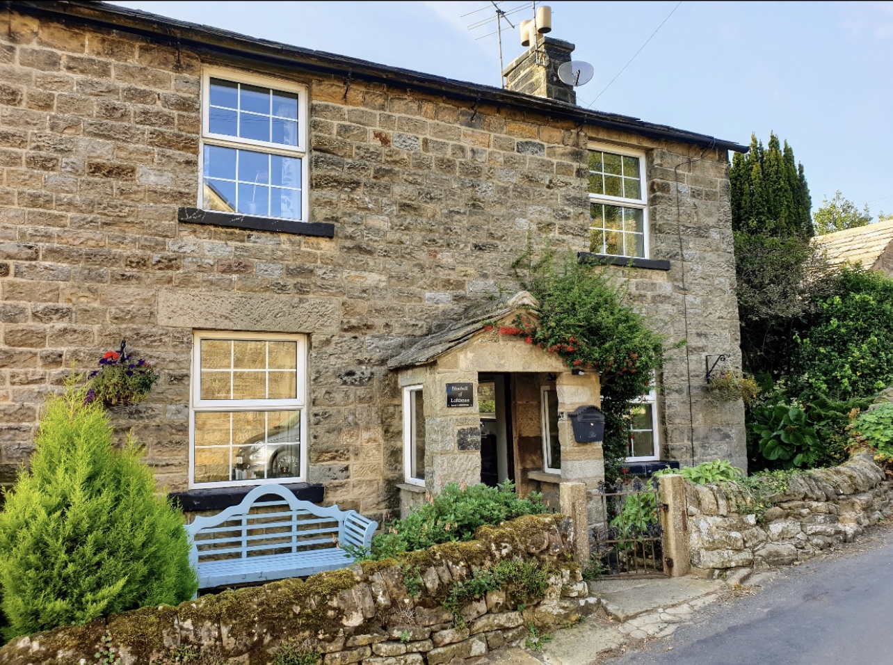 luxury holiday cottages